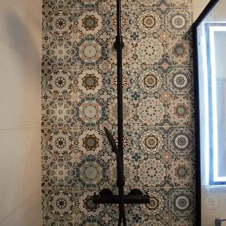 Blue Freeda Vratislav